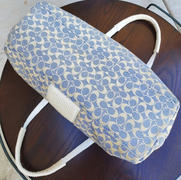 Coach Signature Snakeskin Stripe F28927 Blue Jacquard & White Leather Tote Bag - Picture 9 of 14